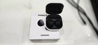 Almost New Samsung Galaxy Buds 2 - White – 10/10 -  Premium Sound,