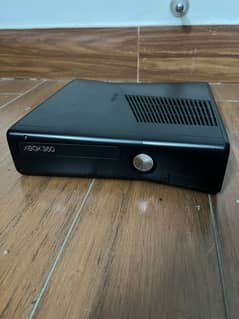 Xbox 360 Slim (Red Light Issue)