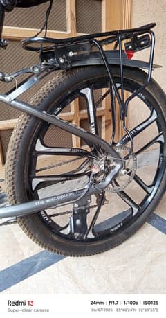 Lazer Star Gear Cycle – Alloy Rims, Disc Brakes, Excellent Condition