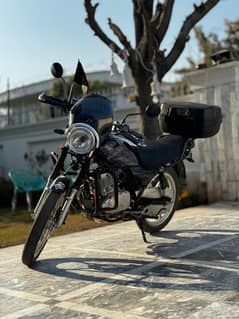 Suzuki GS 150 SE