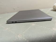 MacBook Pro 2019 13 inch
