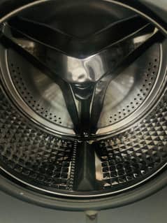 WASHING MACHINE AND DRYER