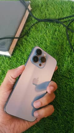 iphone 13 Pro Water Pack 10/10 Condi6