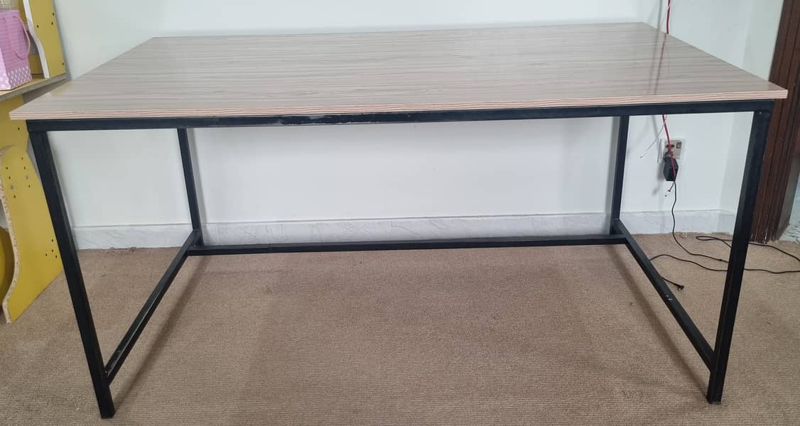 Study / Computer Table 1