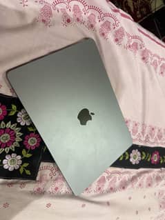 Macbook air M2 - 2022 model under warrenty