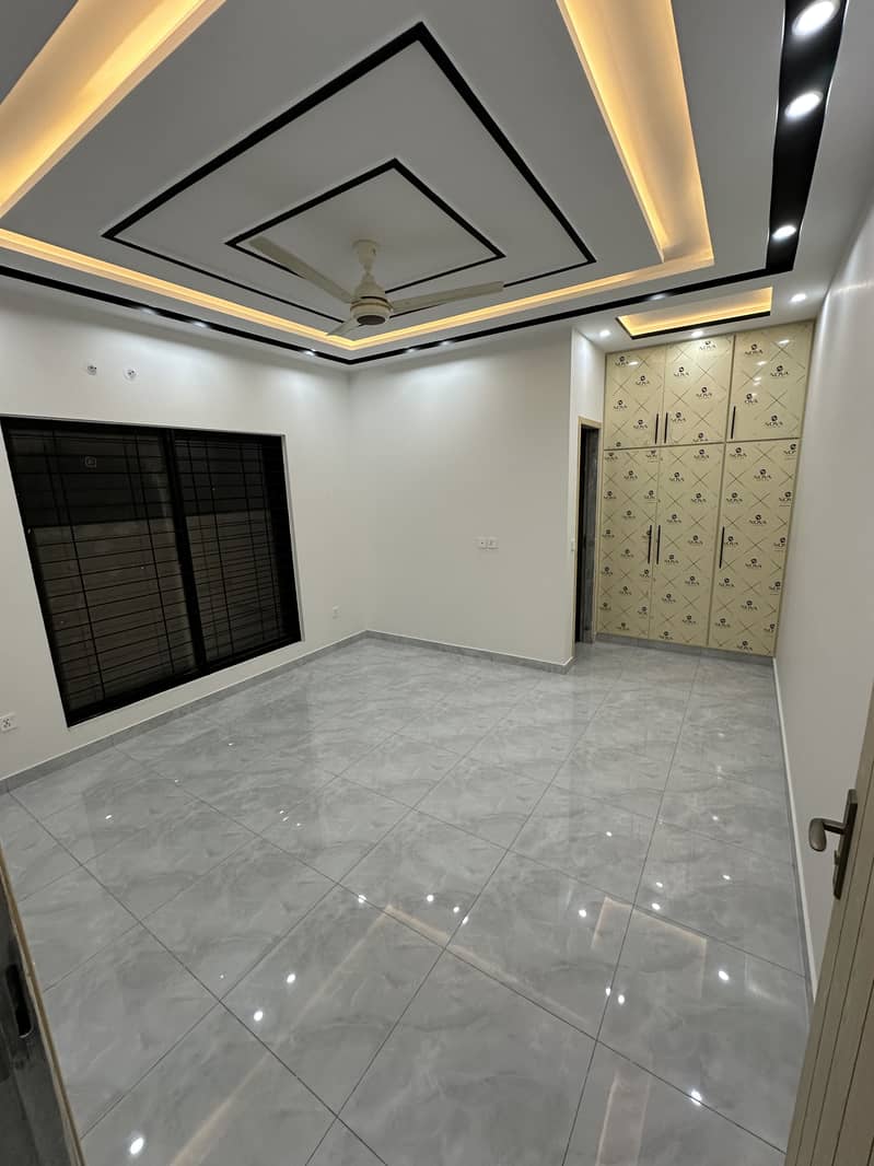 Quantum Construct. Best rates. Plot purchase to finishing. Contact!!! 12