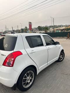 Suzuki Swift 1.3DX 2015 model