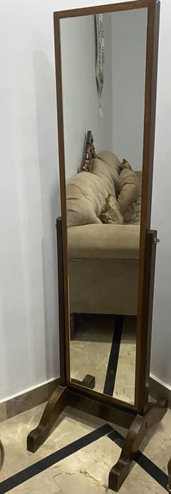 Long mirror