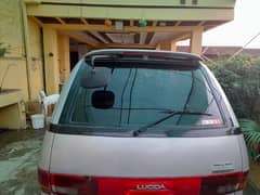 Toyota Lucida 2005