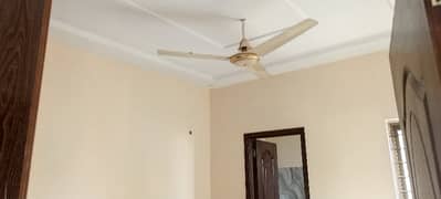 Prime Location House Of 3 Marla Available For rent In Central Park Housing Scheme