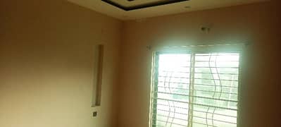 Good Prime Location 12 Marla Upper Portion For rent In Central Park Housing Scheme