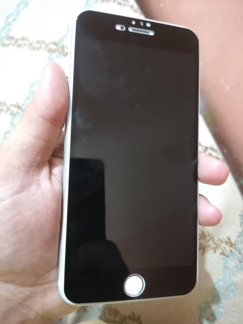 I phone 6 plus 10/10 only 3 week use 3