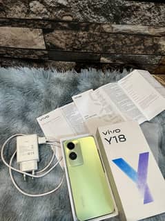 Vivi y18 with box or original charger 03260066696