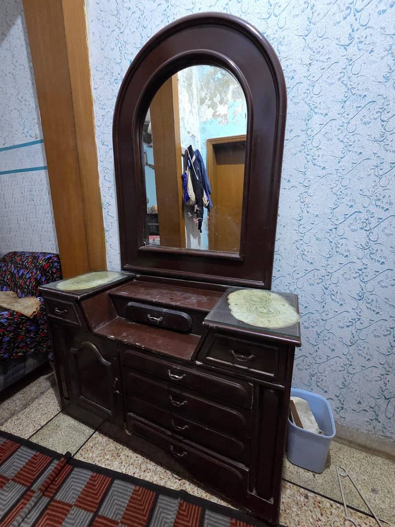 king size bed with 2 side tables and dressing table 9
