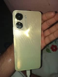 Vivo y16