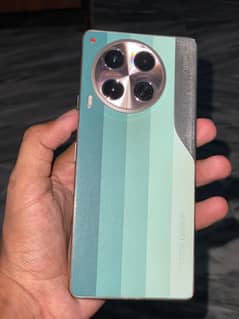 camon 30 8/256