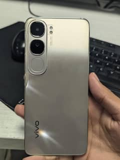 vivo y200 16gb Ram 256gb memory  pta