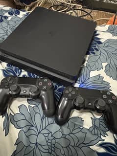 Ps 4 Slim  3TB with 51 games