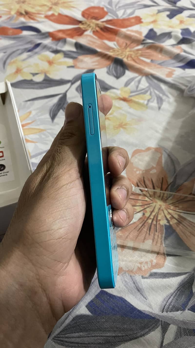 Touch and type mobile 2/32 Read full add exchange possible 10