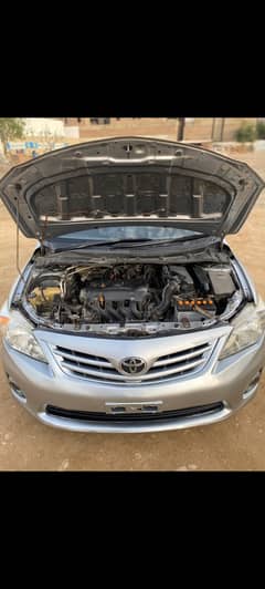 Toyota Corolla GLI 2011 new lights Silver color