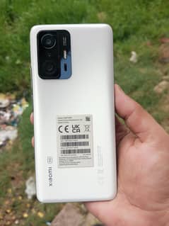 11T 5g like new 8/256 exchange possible