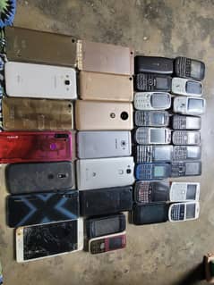 Some Mix Mobiles aur doosra bohot sa samaan  for sale