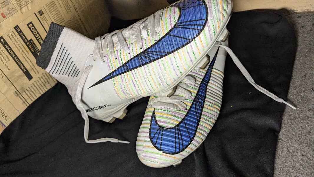 football shoes 0