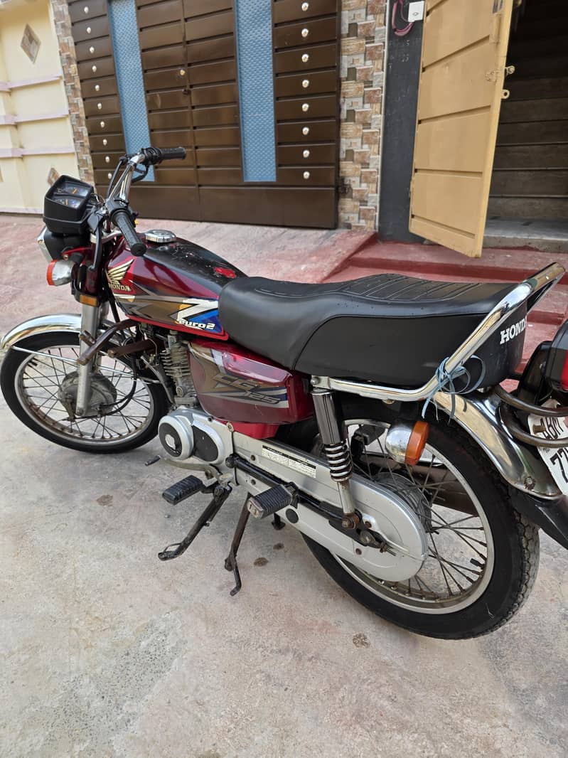 125 2020 model orignal condition less used 3