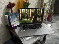 Apple MacBook Pro 2019| Core i7 | 16inch|16GB RAM |512gb SSD| 4gb card