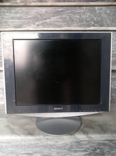 Sony 15 inach LCD far sale urgent