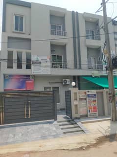 10 Marla Brand New Office For Rent