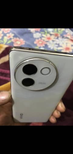 Vivo v30e 5g 8/256 All ok2 moths waranty without box