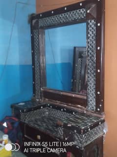 dressing table