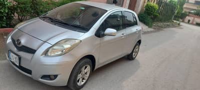 vitz 2009 / 2013  genuine car  no paint