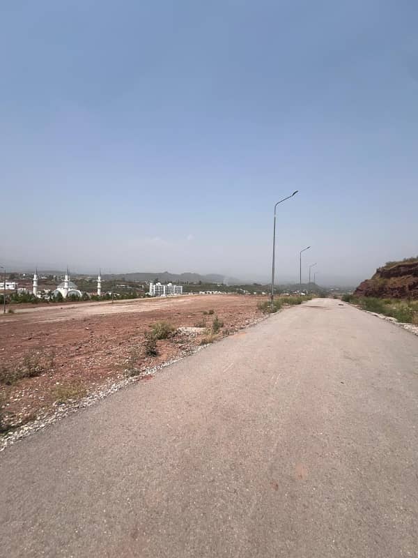 10 MARLA FRONT OPEN PLOT FOR SALE 0