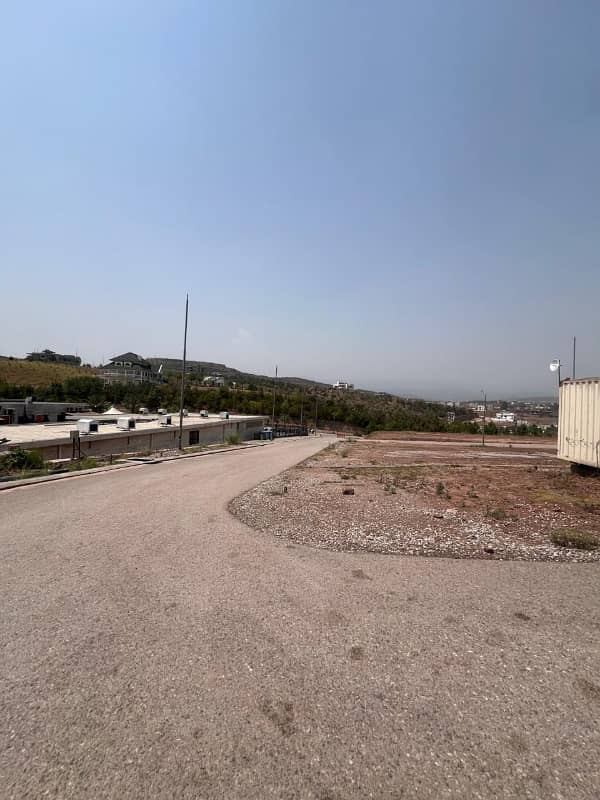 10 MARLA FRONT OPEN PLOT FOR SALE 4