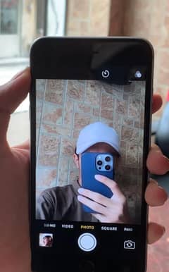 Iphone with fingers print non pta 16GB