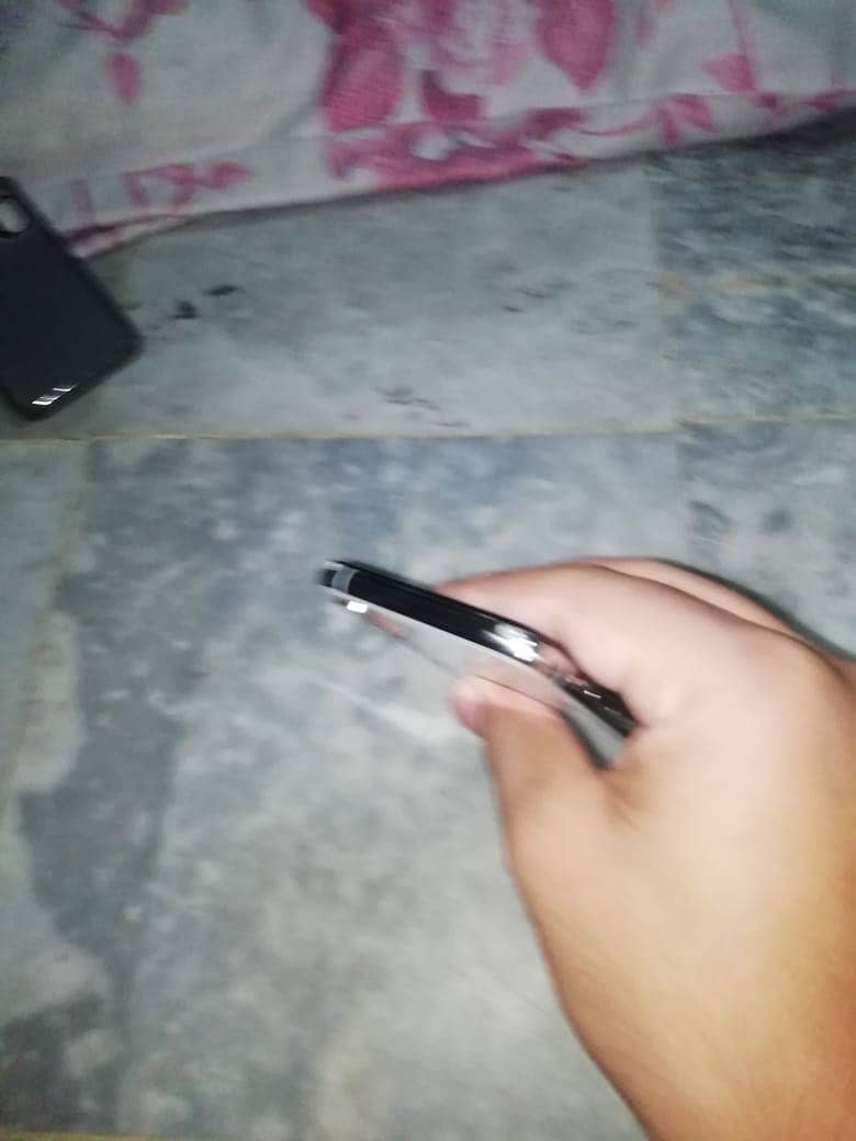 Exchange possible with pta  iphone iPhone xs panel changed all ok 5