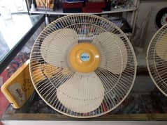 bracket fan