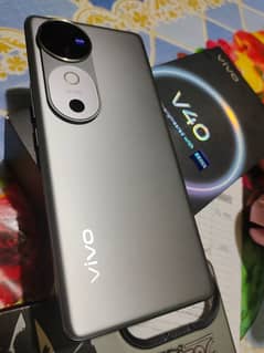 vivo v40