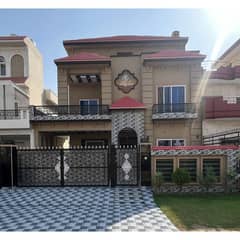 10 Marla Brand New House For Sale In G Block Of Central Park Lahore