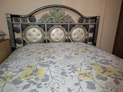 King side bed with unique design