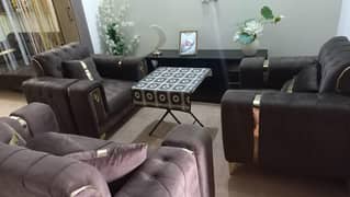 Sofa 7sitar borrow calra. s