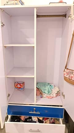 white wardrobe
