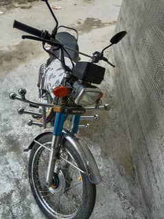 125 good condition bike