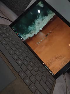 Microsoft Surface Pro 4 – 2-in-1 Laptop + Tablet with original charger