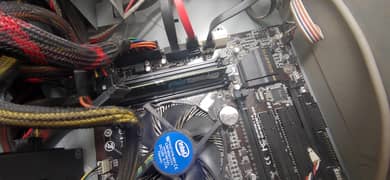 Intel i7-4790, Gigabyte Motherboard, Antec Power Supply
