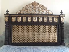 Bed/wooden new look