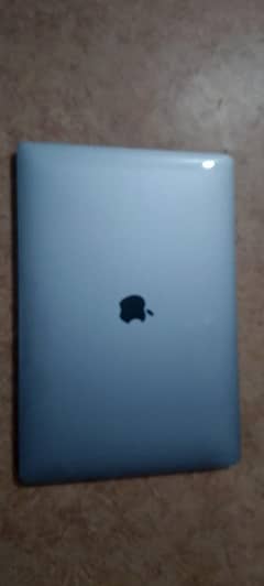 MacBook 15 pro
