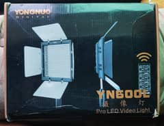 Pair of Yongnuo YN600L Pro Led Lights for Sale